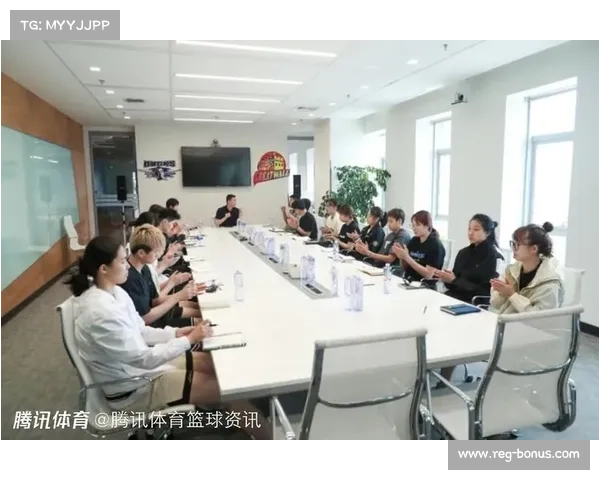 李翔接任北京首钢女篮主帅 立志三年内带队重返WCBA四强 李翔接任北京首钢女篮主帅 立志三年内带队重返WCBA四强